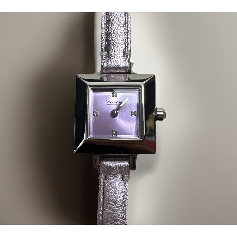 Rare Find Vintage Coach Pink Chrystie Women's Genuine leather Watch 14100026